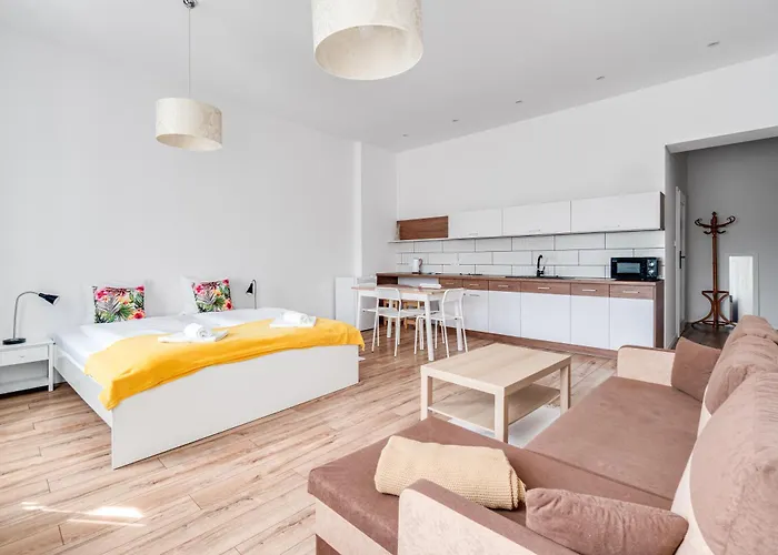 Jednosci Narodowej 46 By Homeprime *