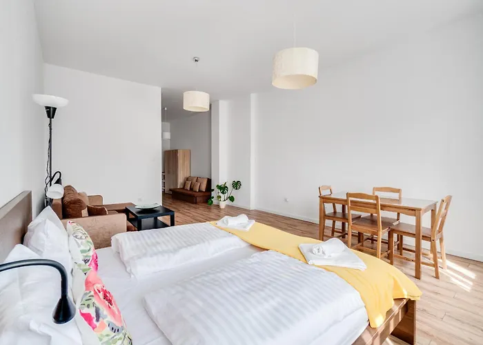 Jednosci Narodowej 46 By Homeprime *